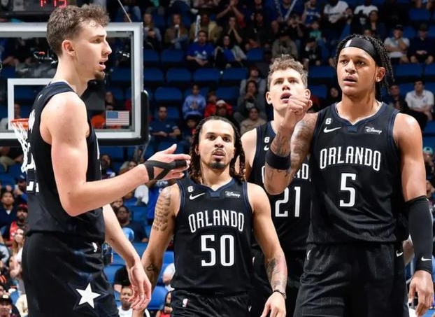 内外对决！亚特兰大老鹰vs奥兰多魔术，火爆NBA直播频道
