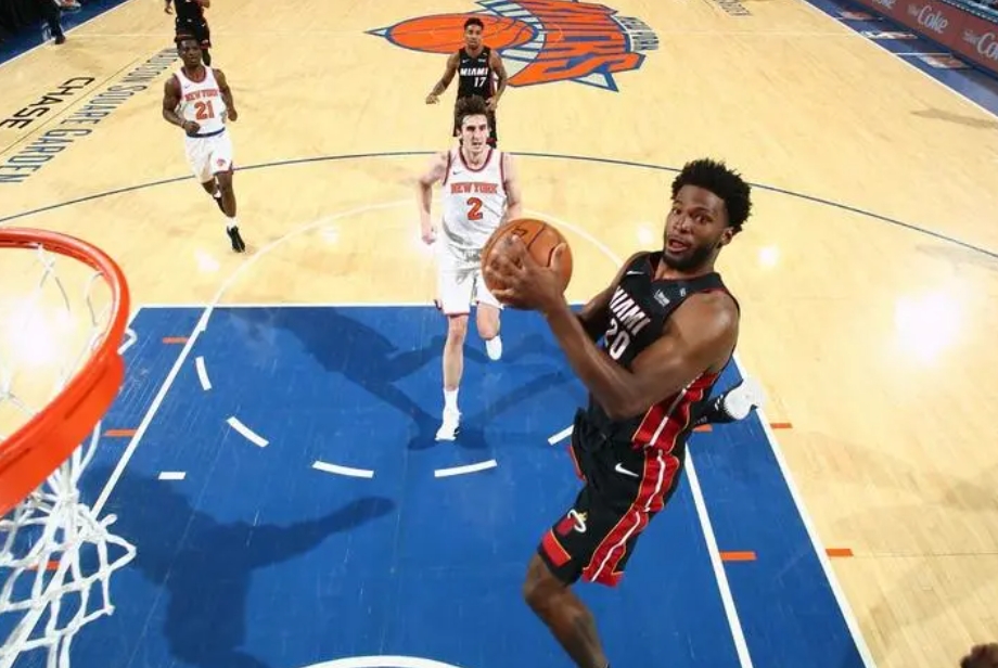 重返巅峰，纽约尼克斯队NBA本赛季闪耀亮相！