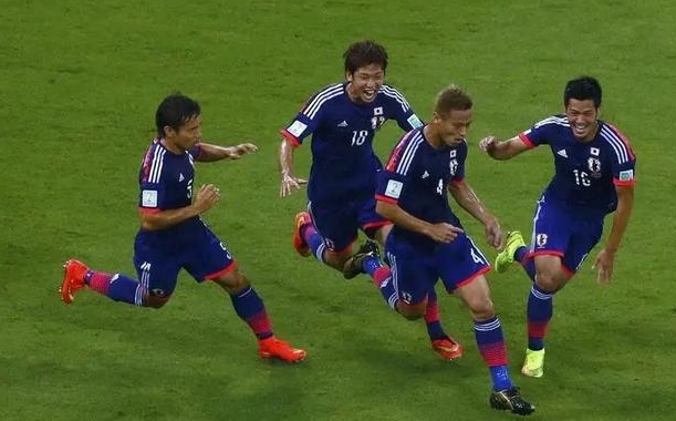 伊拉克VS日本，谁将成为亚洲杯小组出线的得主？