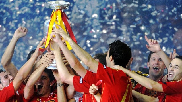 2008年欧洲杯决赛：西班牙对阵德国—技术与战术的巅峰对决