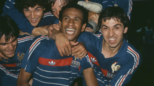 1984年欧洲杯上的法国球队：荣耀之路