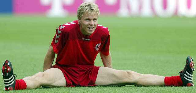 2004年欧洲杯上的马丁·劳尔森：北欧铁卫的荣耀之旅