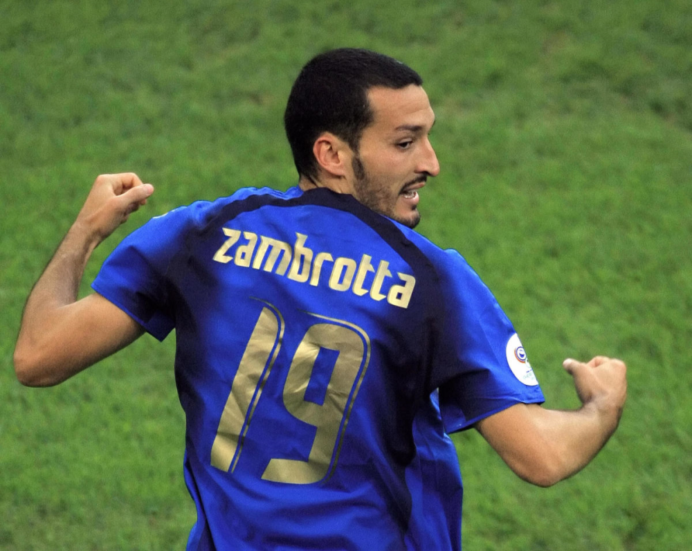 2004年欧洲杯上的赞布罗塔：意大利的坚强后盾