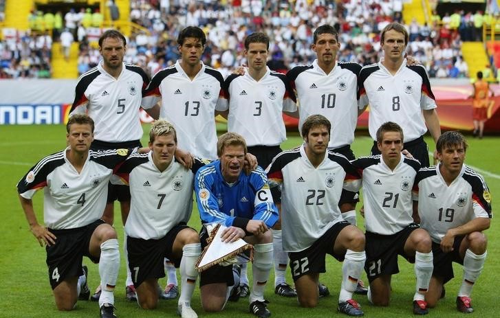 铁血战车：2000年欧洲杯德国队的辉煌与坚韧