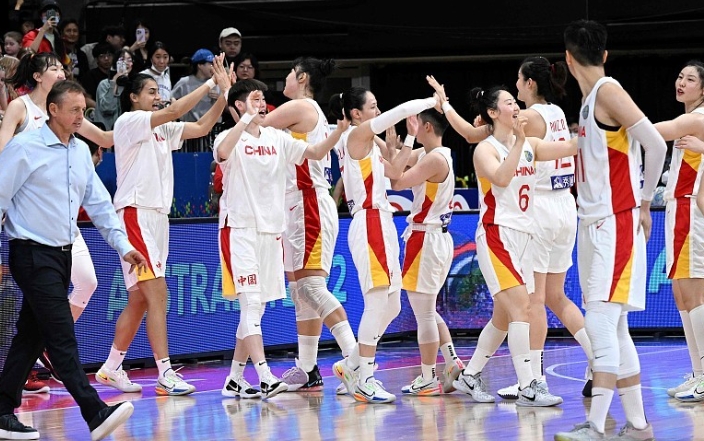 中国女篮历届奥运：战绩纵览，银牌成就高光时刻