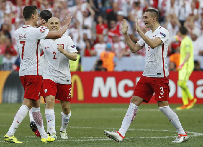 欧洲杯波兰队中的关键人物：门将齐赫