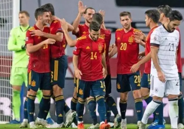 德国加时赛不敌西班牙，库库雷利亚手球成焦点