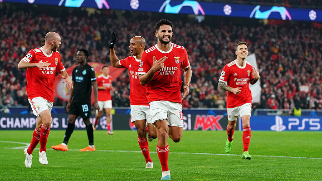 本菲卡欧冠征途：困局中求变，逆境中寻光