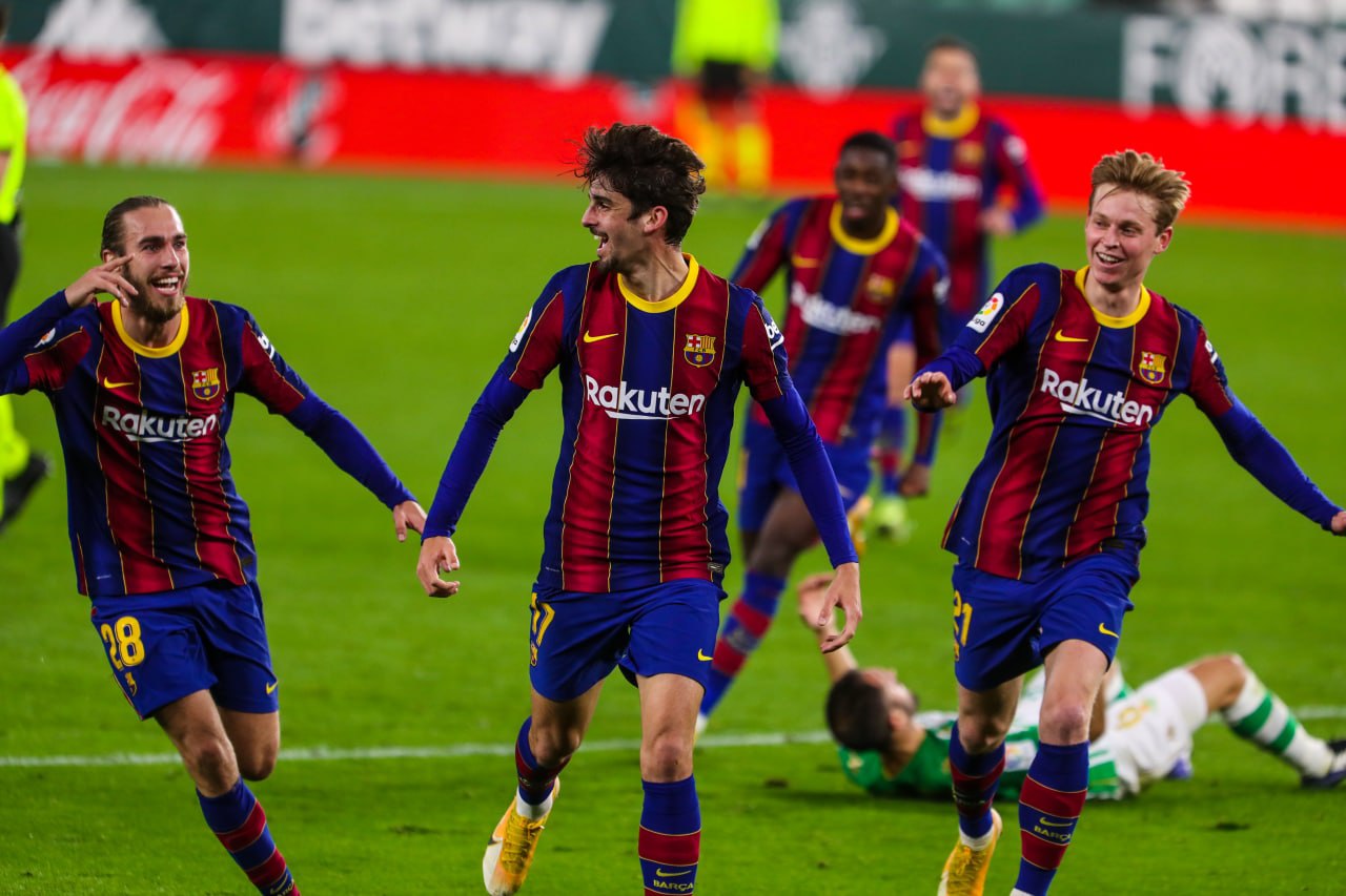 诺坎普新章:<a href='/news/tag/258.html' style='color: blue;'>巴萨</a>欧冠征途的青春与热血交响