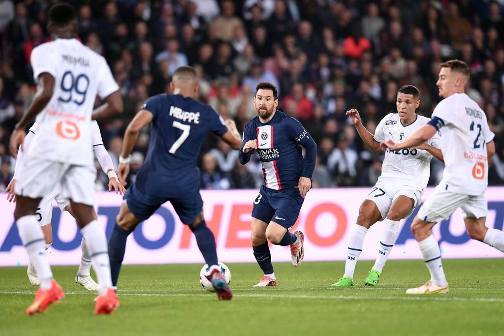 巴黎圣日耳曼：逆襲歐冠，書寫傳奇新篇